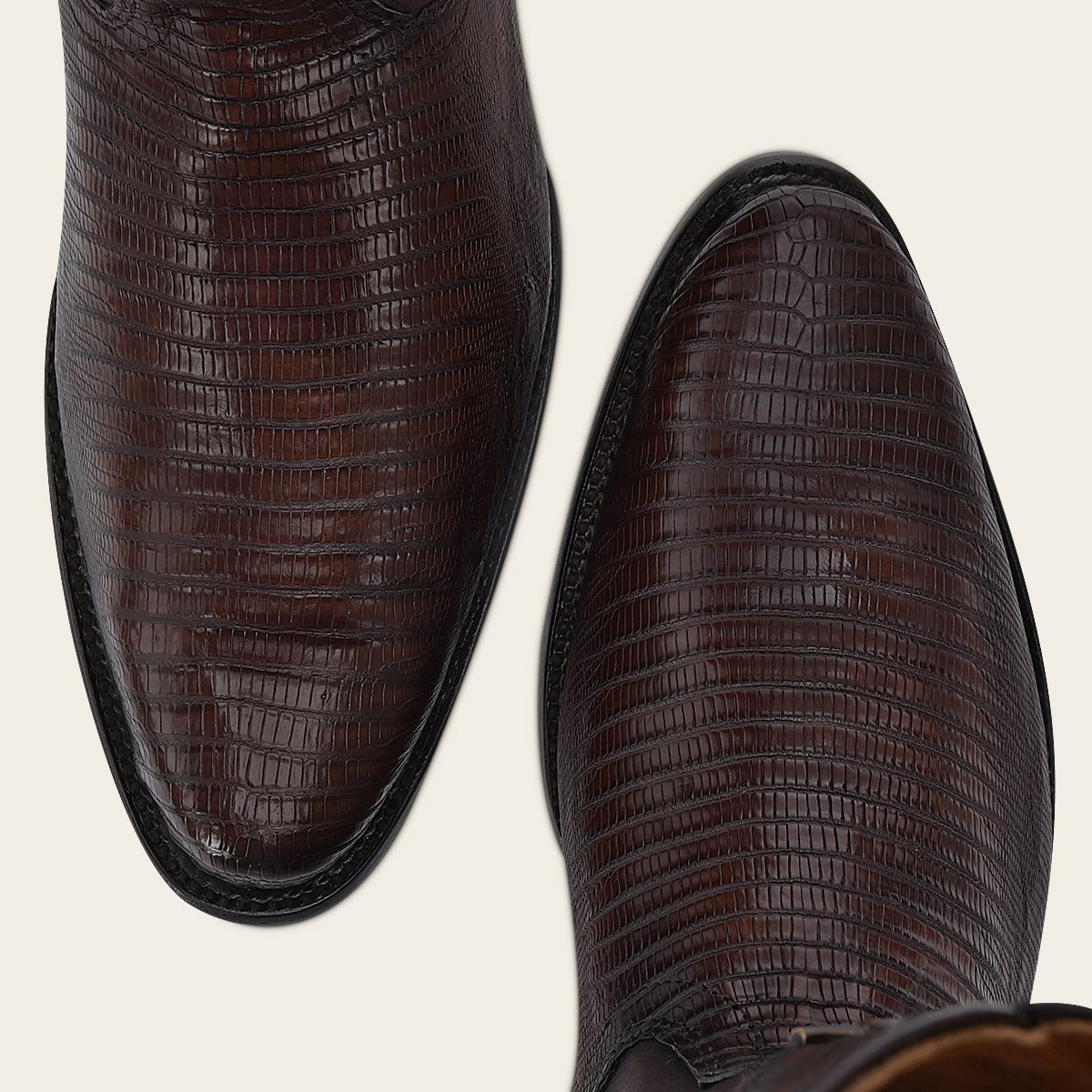 Bota vaquera en piel de lizard.