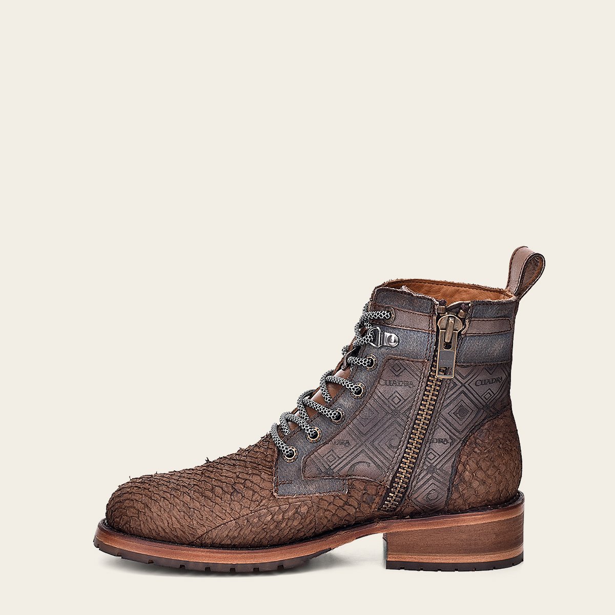 Botín en piel genuina de poisson