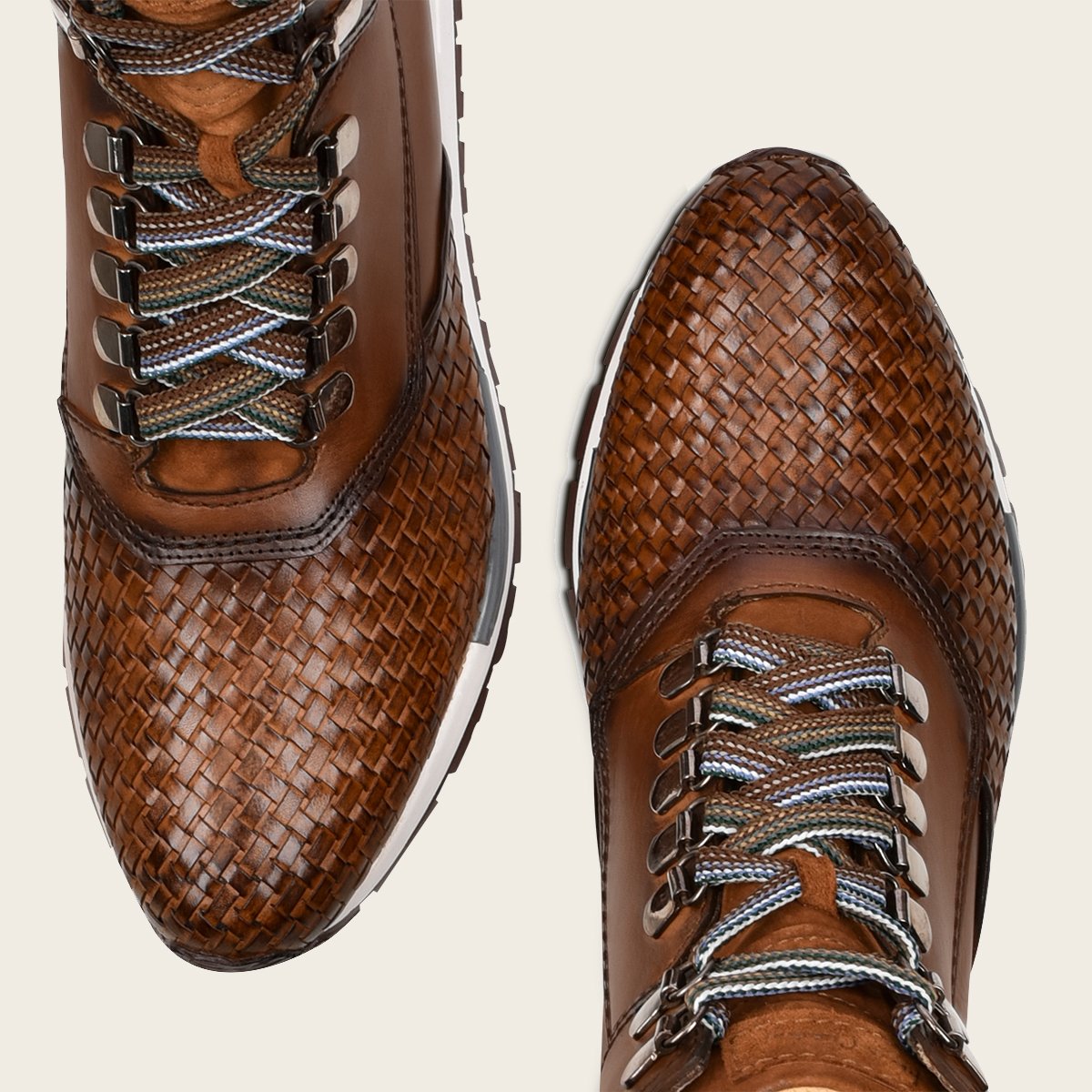 Bota sport para caballero