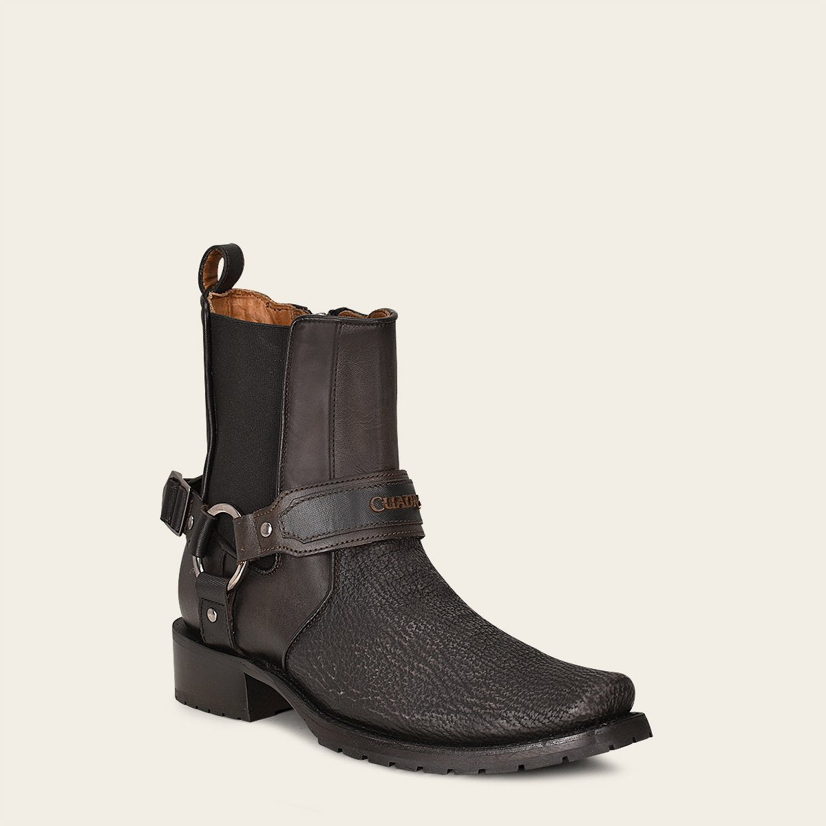 Botín en piel genuina de tiburón.