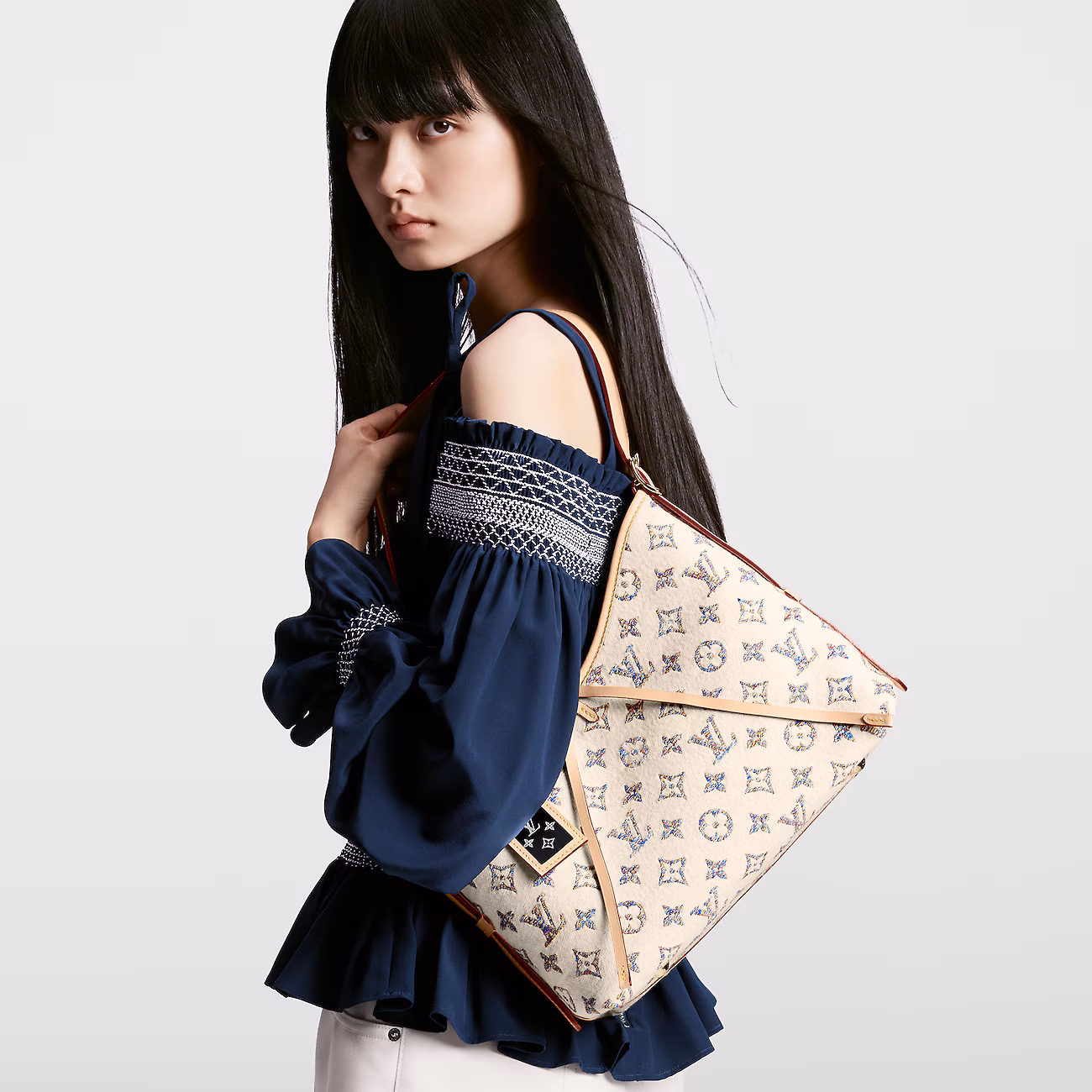 CarryAll PM M24707