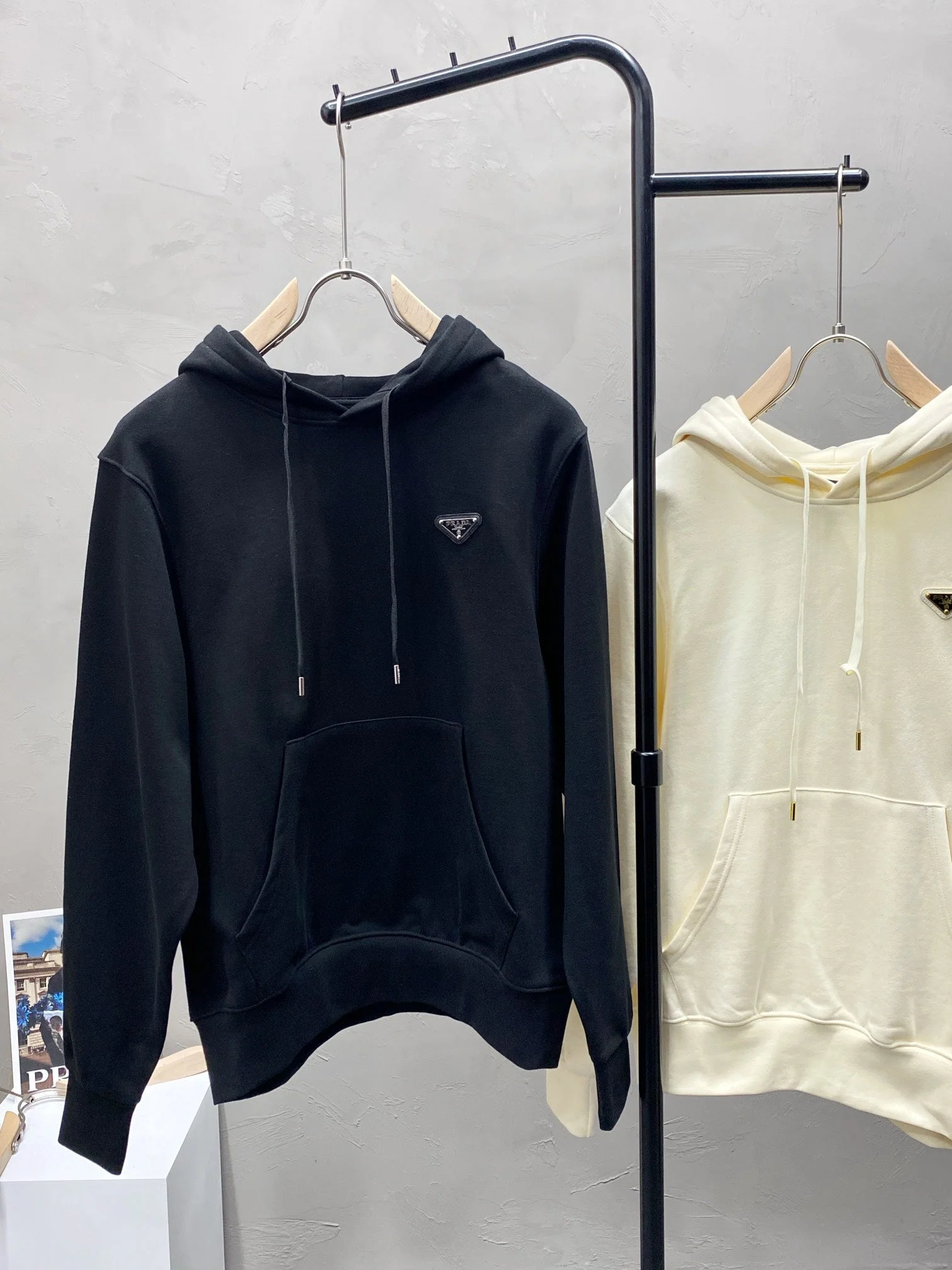 Classic Fit Hoodie-201