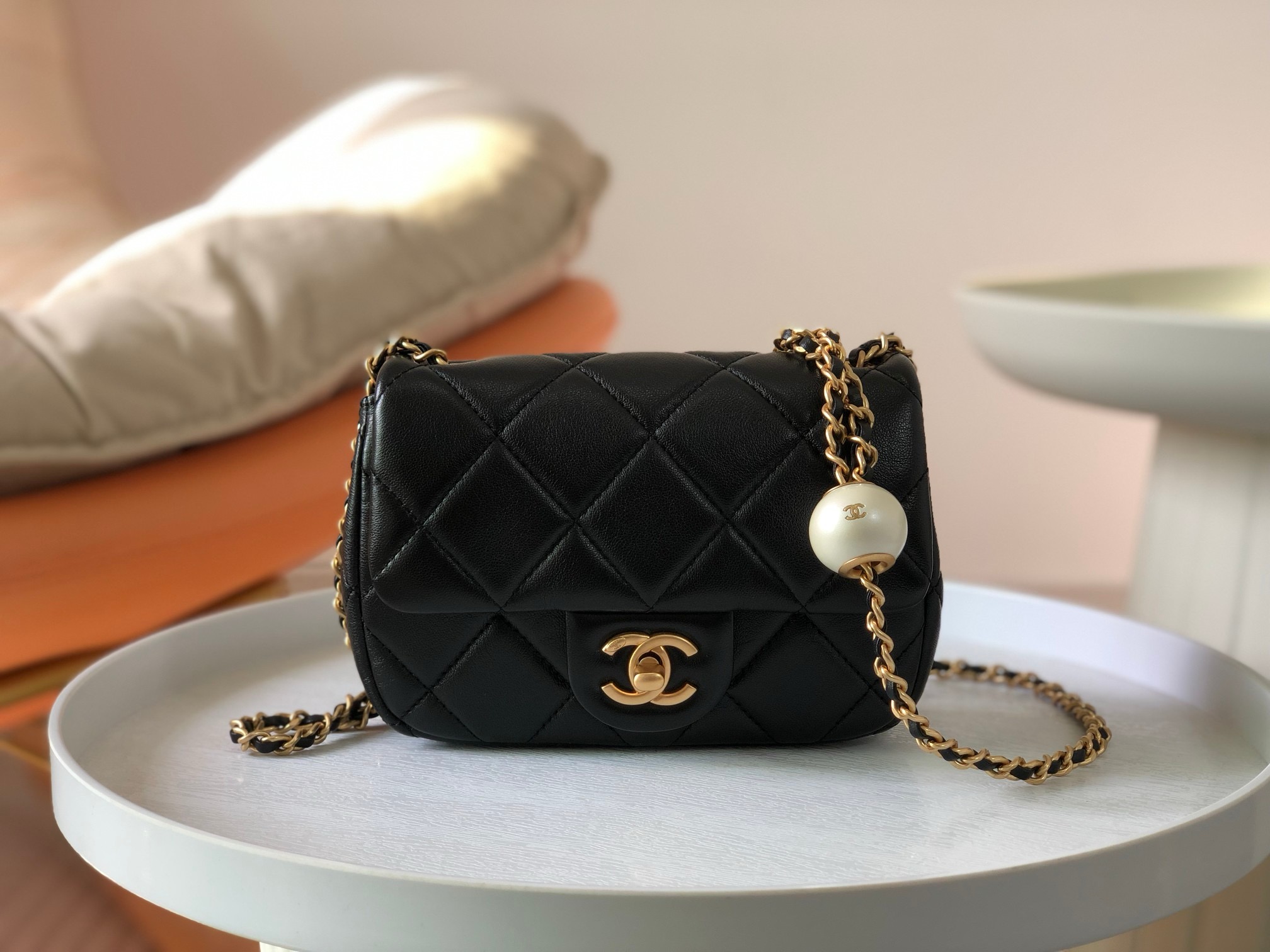 CHANEL Mini Flap Bag Shiny Lambskin, Imitation Pearls & Gold-Tone Metal White-AS4947