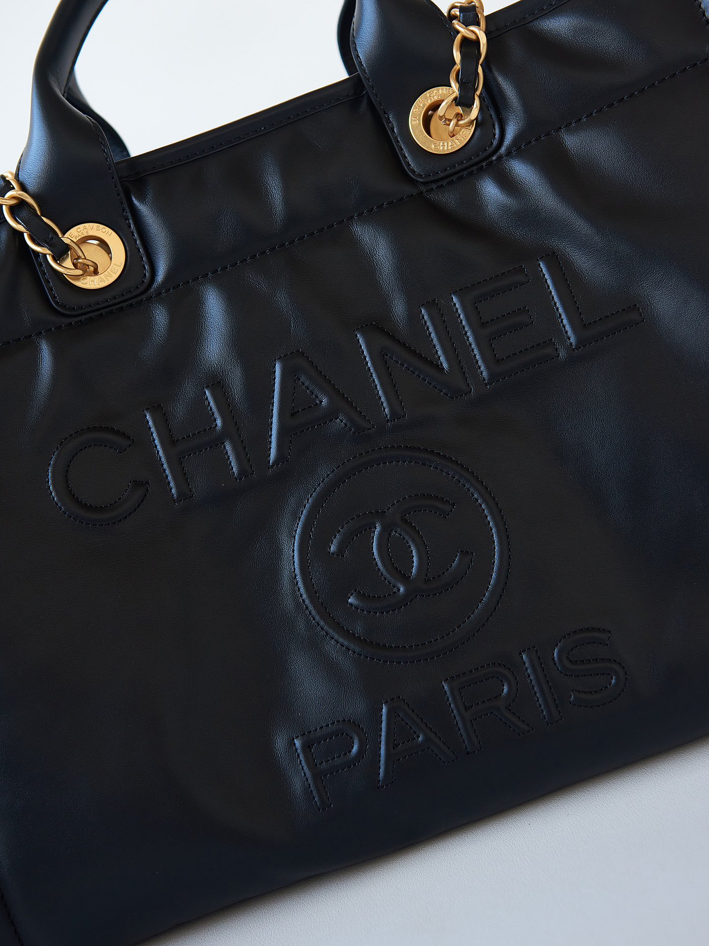 CHANEL Medium Tote Black1- A66941