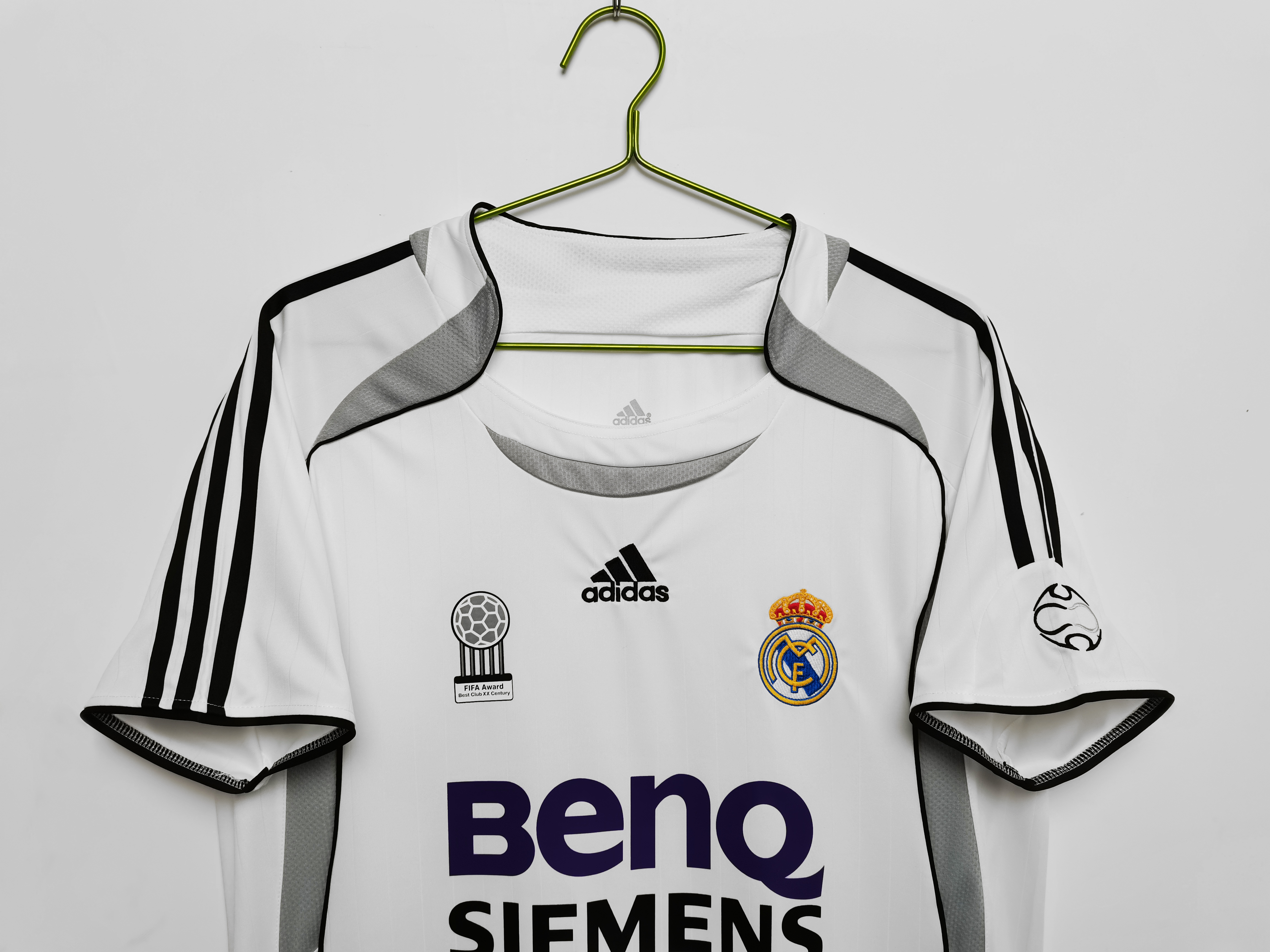 Real Madrid 06/07 Classic Home Soccer Jersey