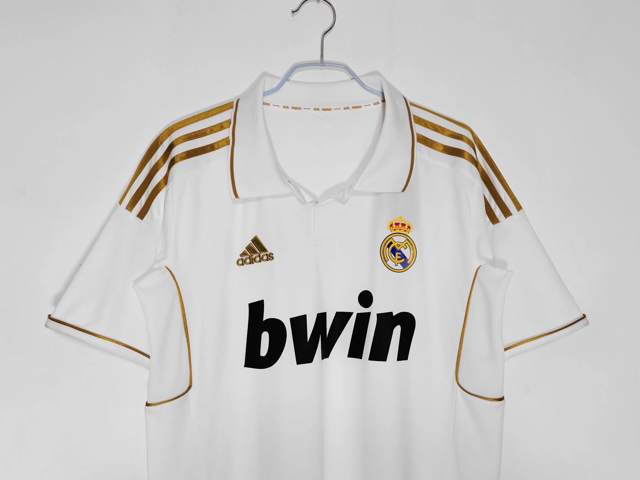 Real Madrid 11/12 Classic Home Soccer Jersey