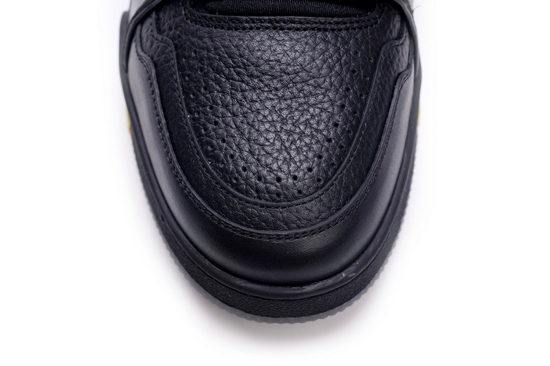 Louis Vuitton Trainer Black Litchi Pattern