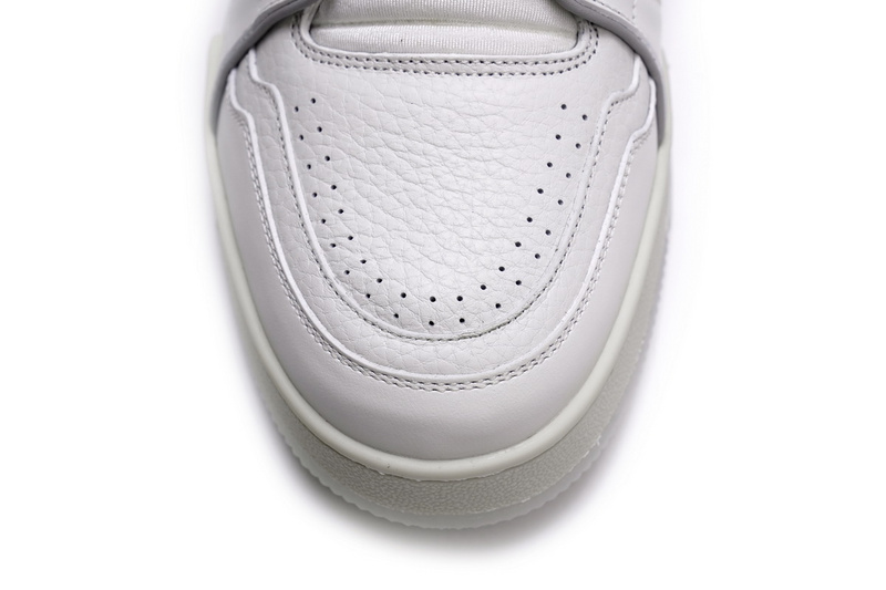 Louis Vuitton Trainer White Litchi Pattern FD0221