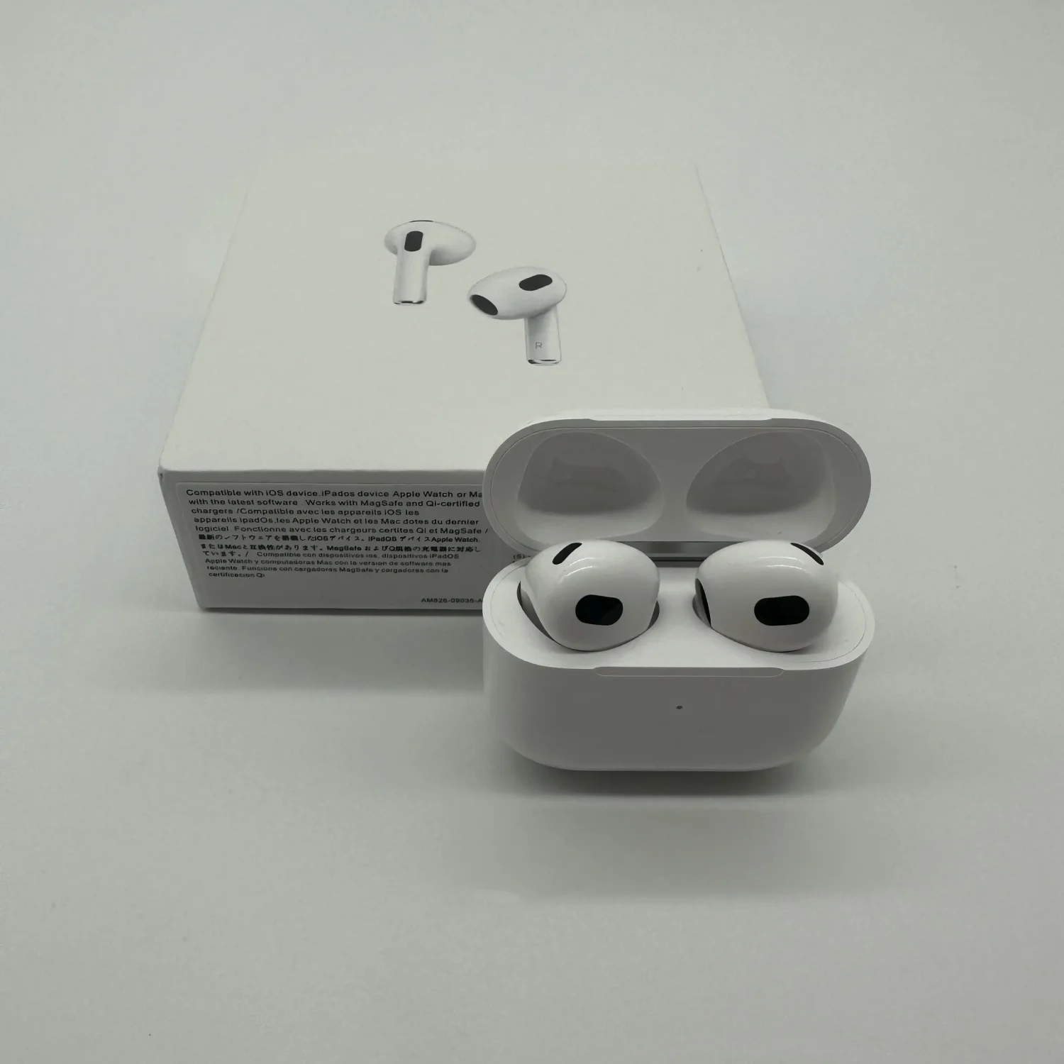 Apple AirPods 3 with MagSafe Charging Case