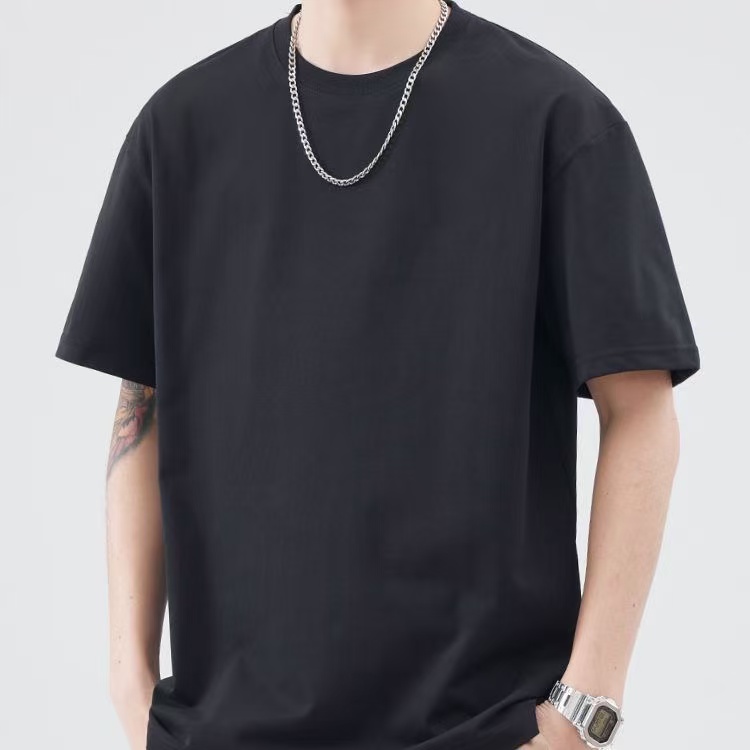 Kaws X Sesame Street Graphic - Ut Graphic T-Shirt