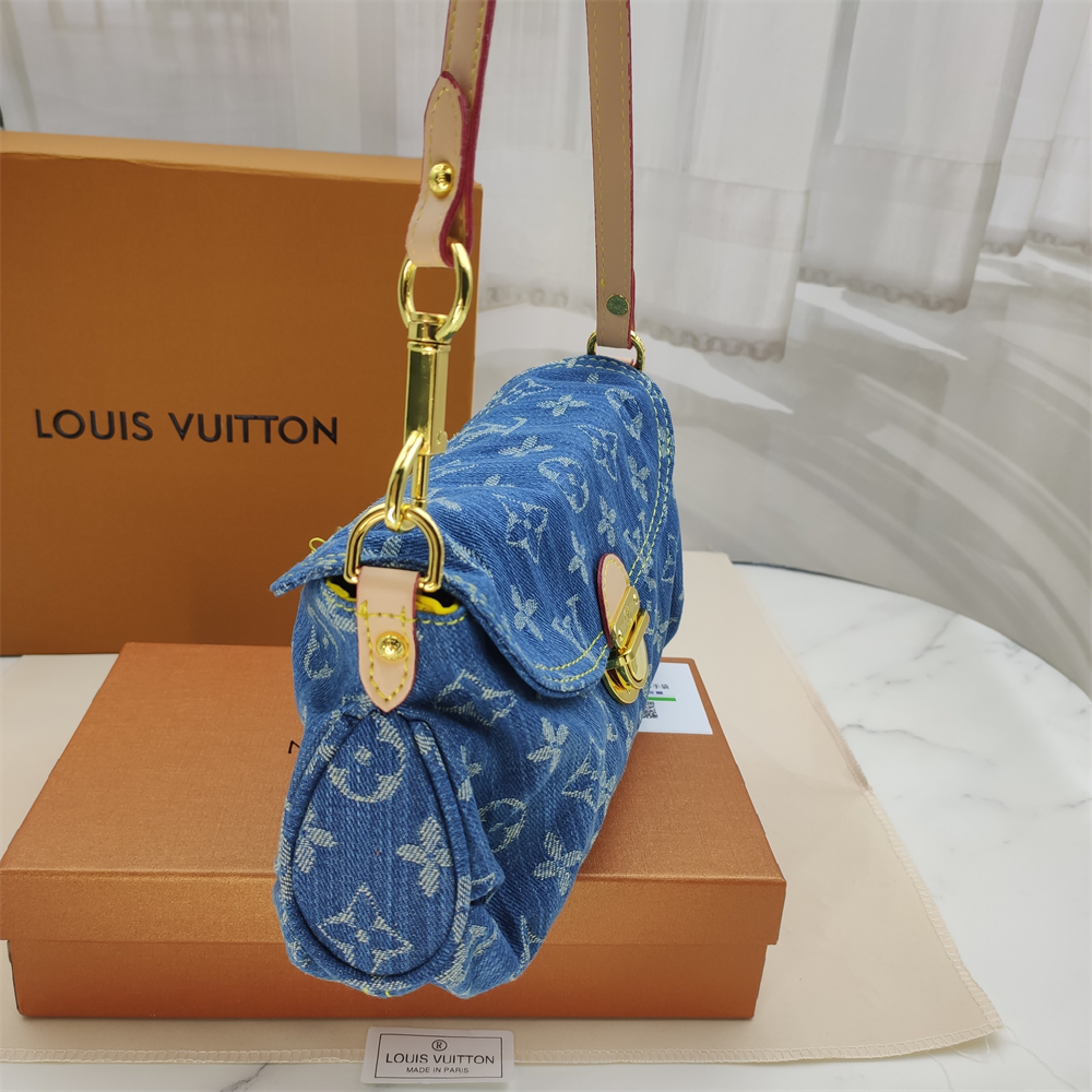 LV Cowboy Underarm Bag 26cm