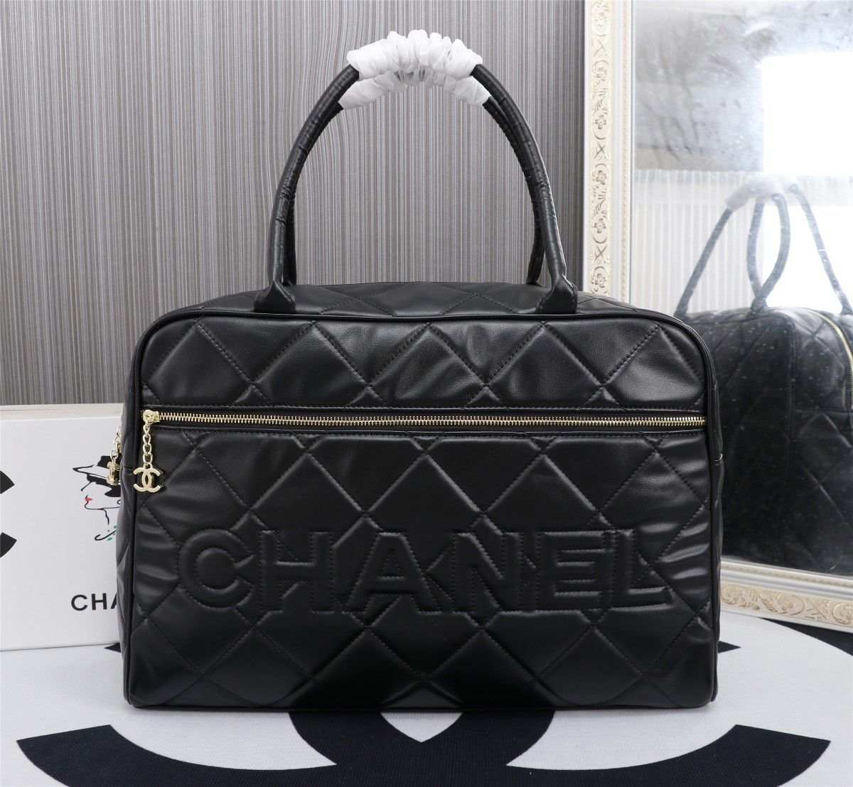 Top version Vintagep Hilton Chanel handbag