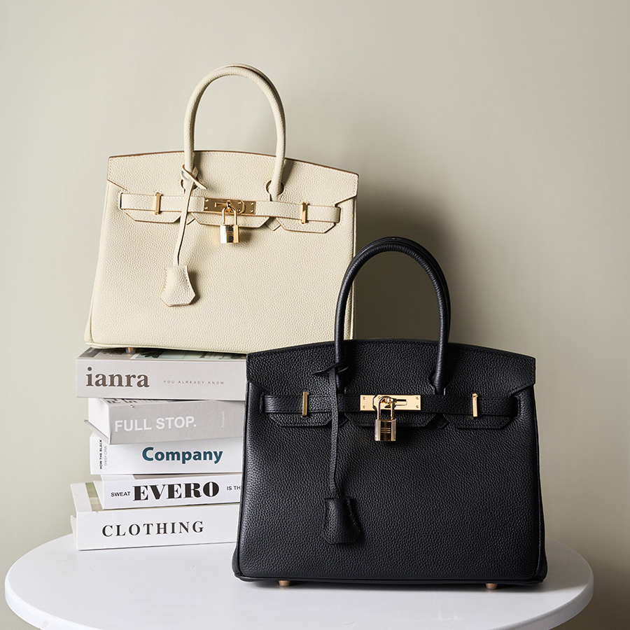 Hermes Leather Lichee Pattern handbag