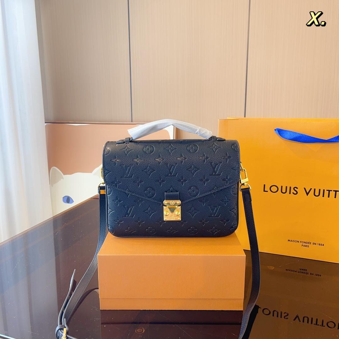 LV Pochette Metis colour Bag