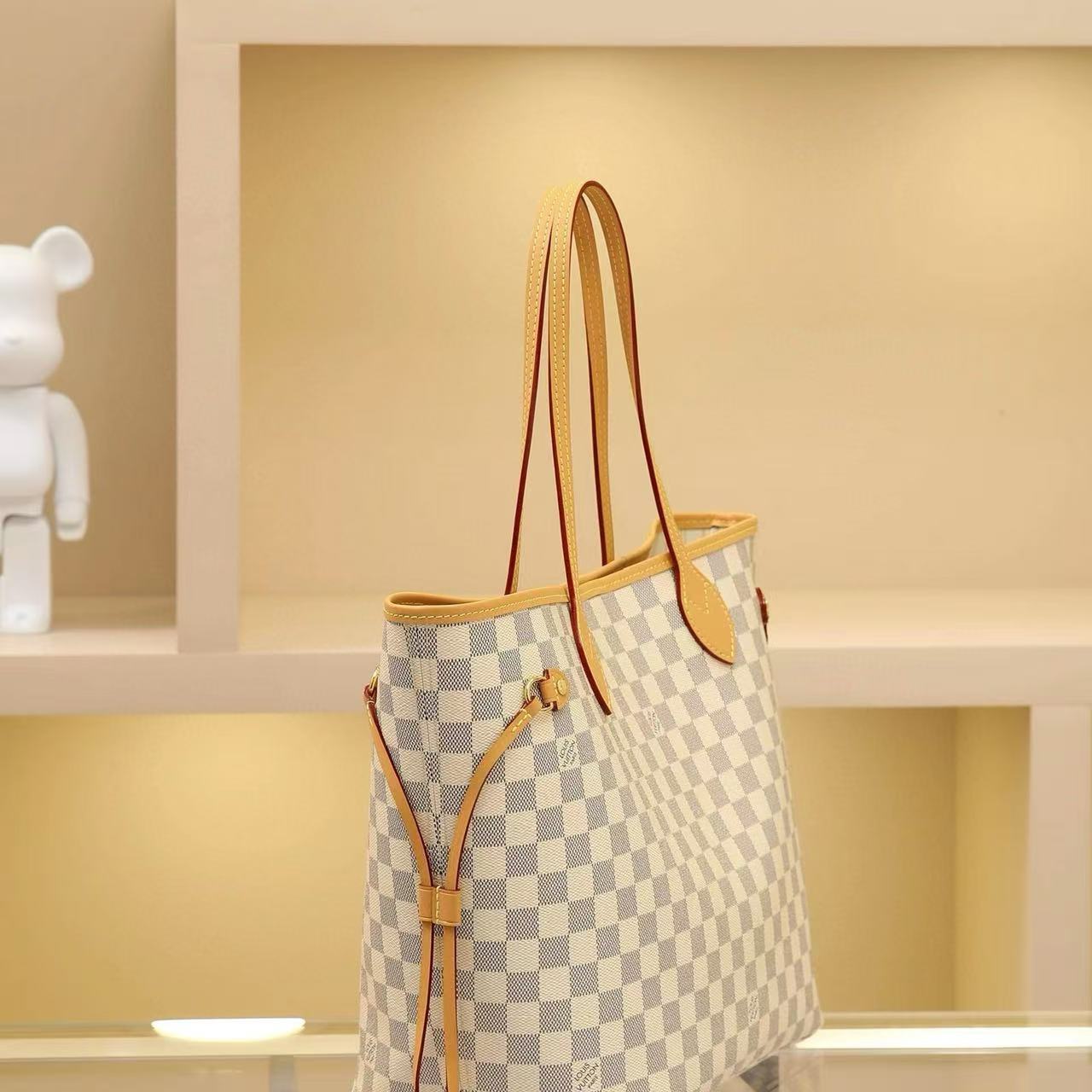 LV neverfull bag