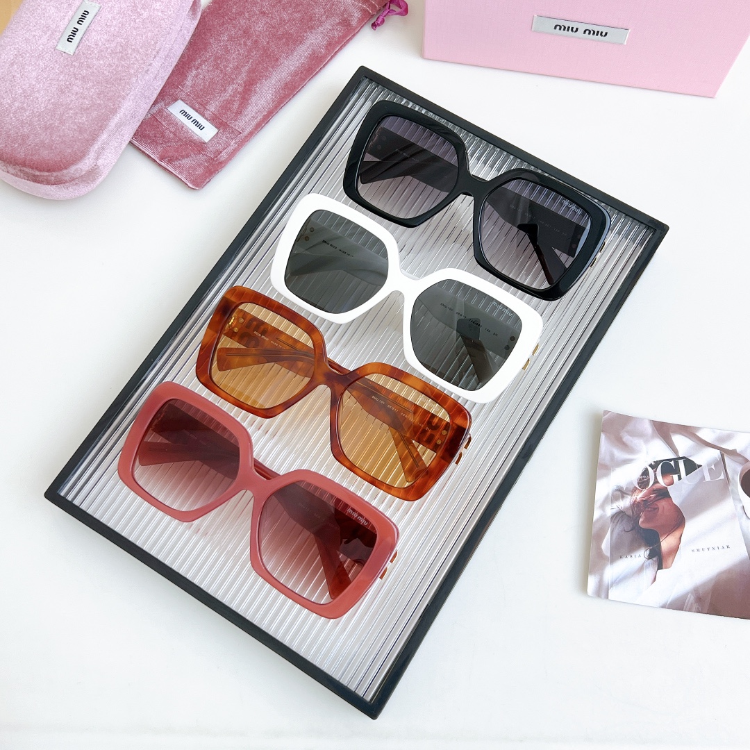 miumiu Sunglasses
