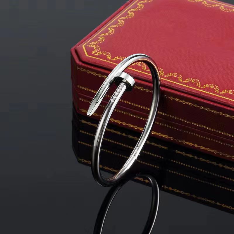 High Quality Cartier Jewellery Necklaces Bracelets Rings