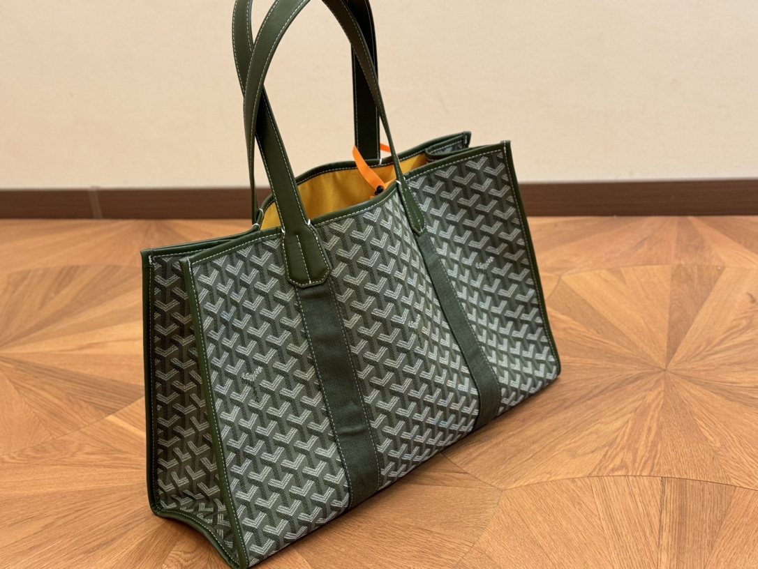 Goyard bellechasse neverfull bag