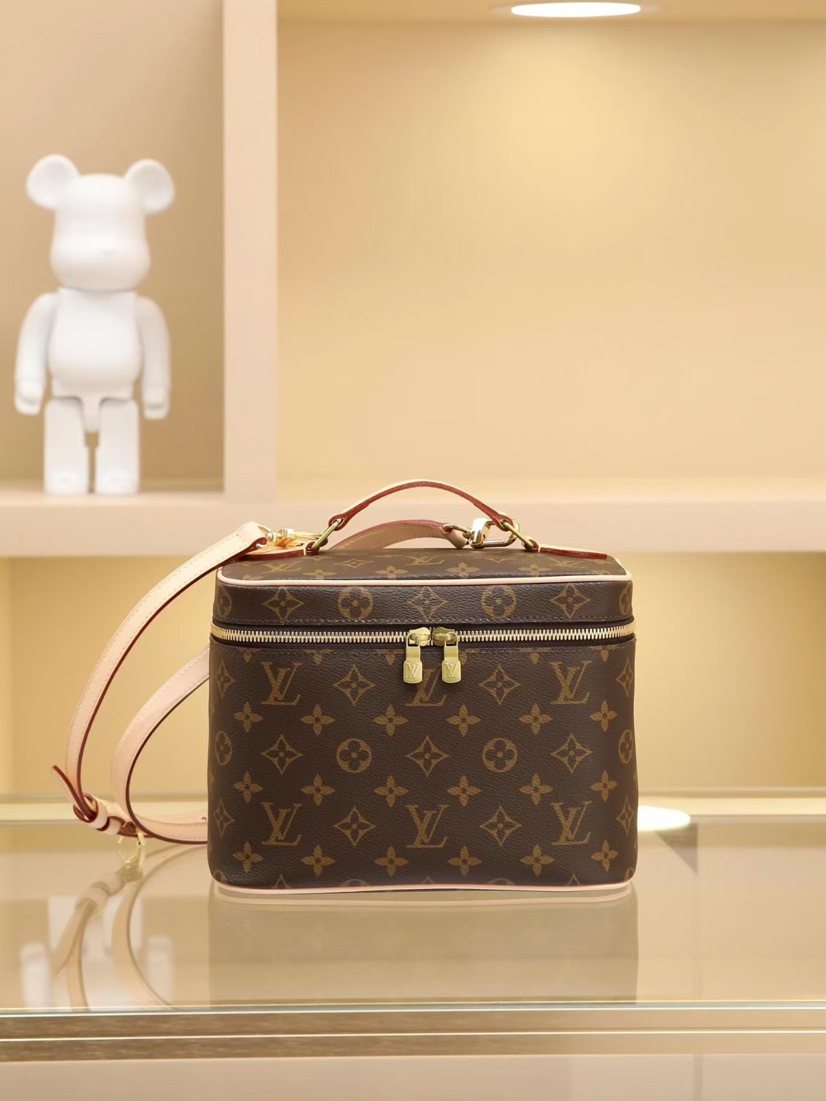 LV makeup bag 10A quality