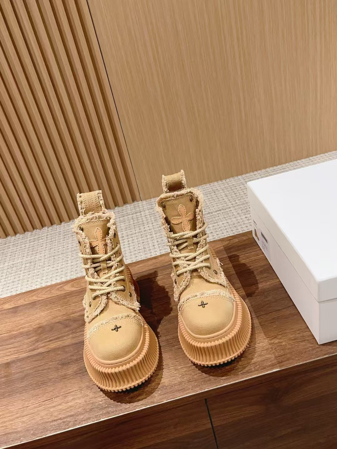 SMFK#New Doc Martens for fall and winter