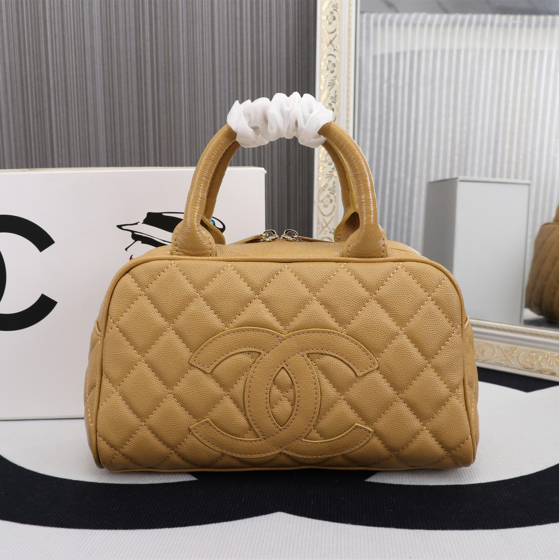 Chanel Vintagep handbag
