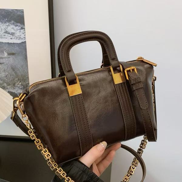 Vintage Tote Pillow Bag