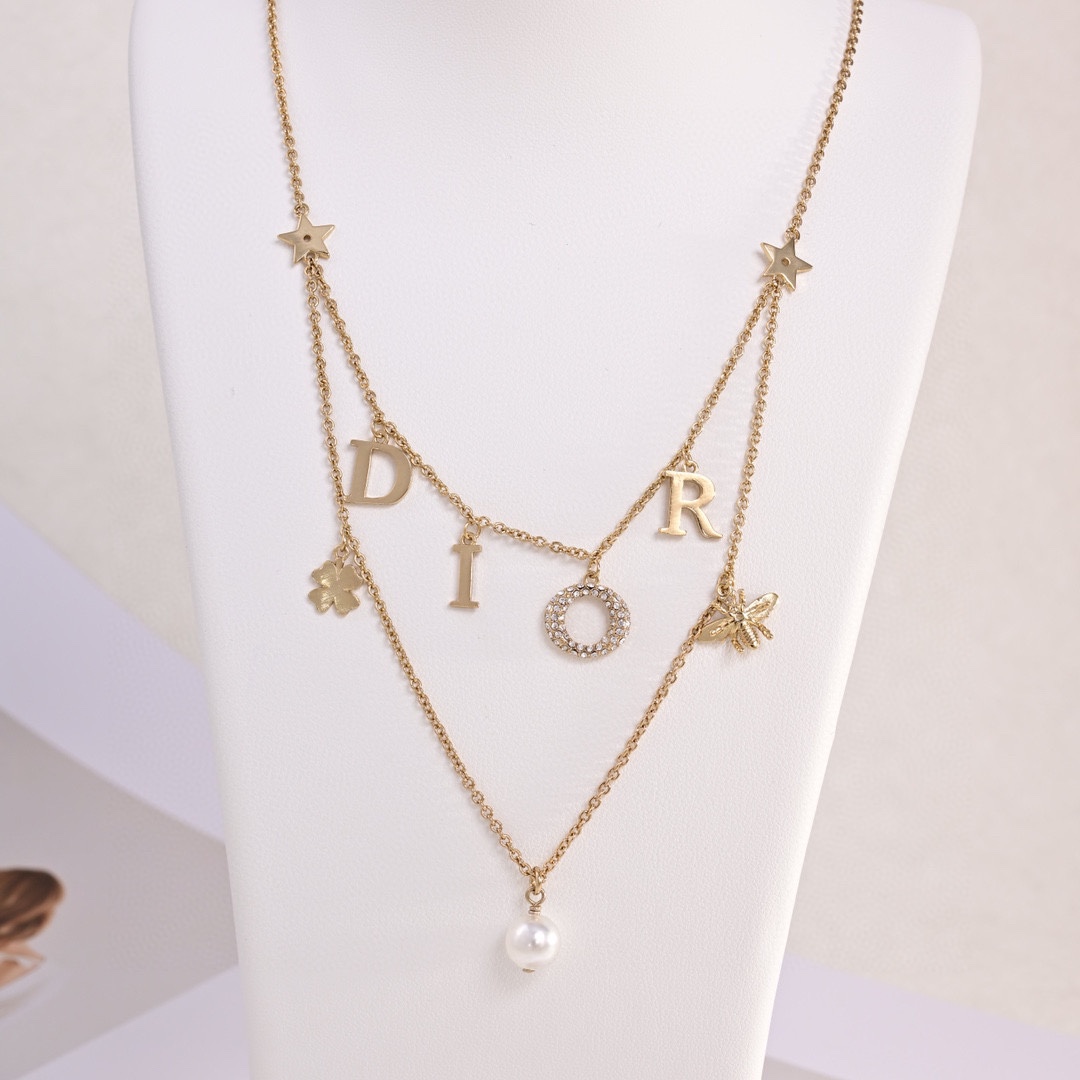 Dior necklace