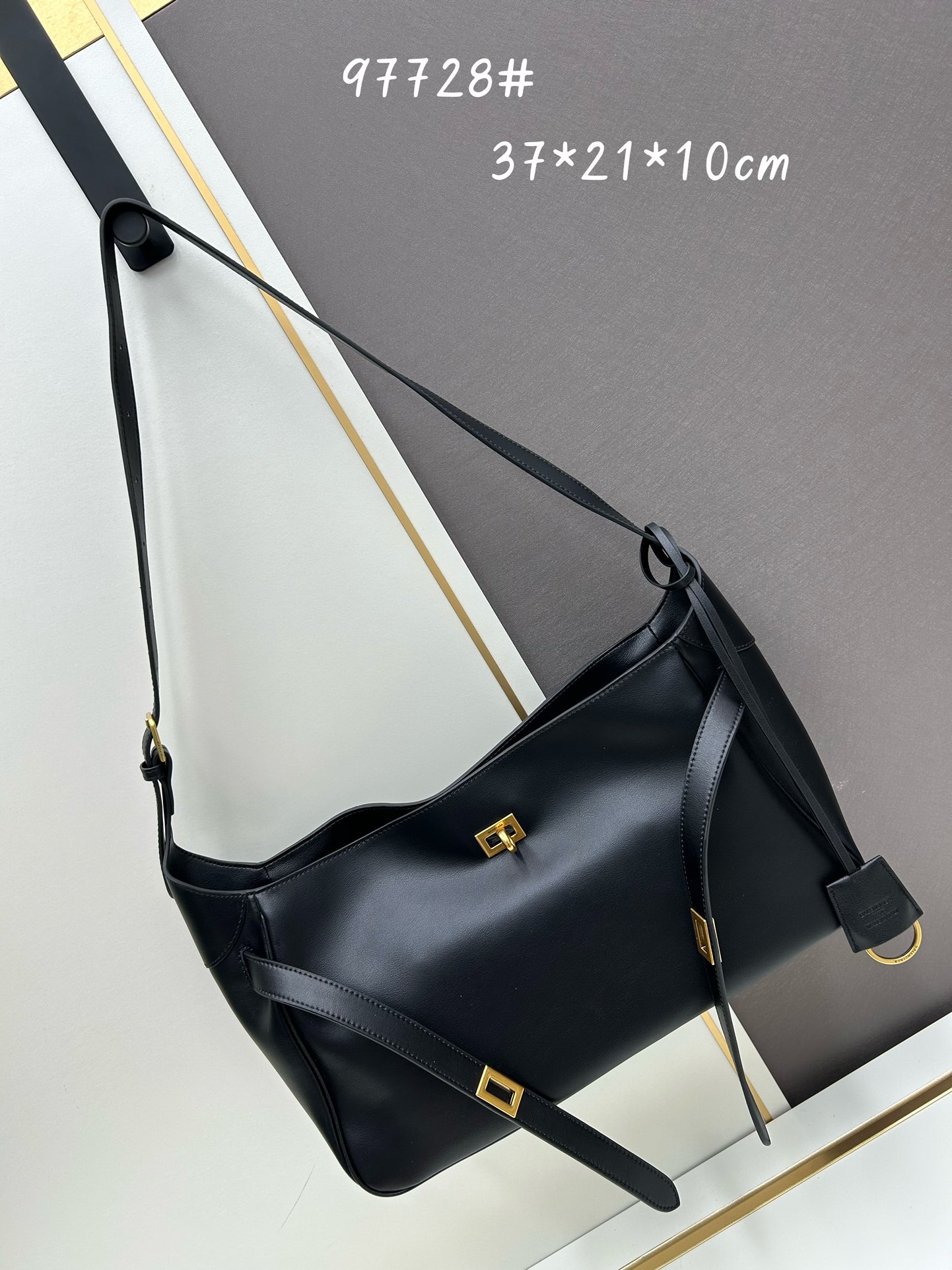 Balenciga 24 Re-see bucket shoulder bag