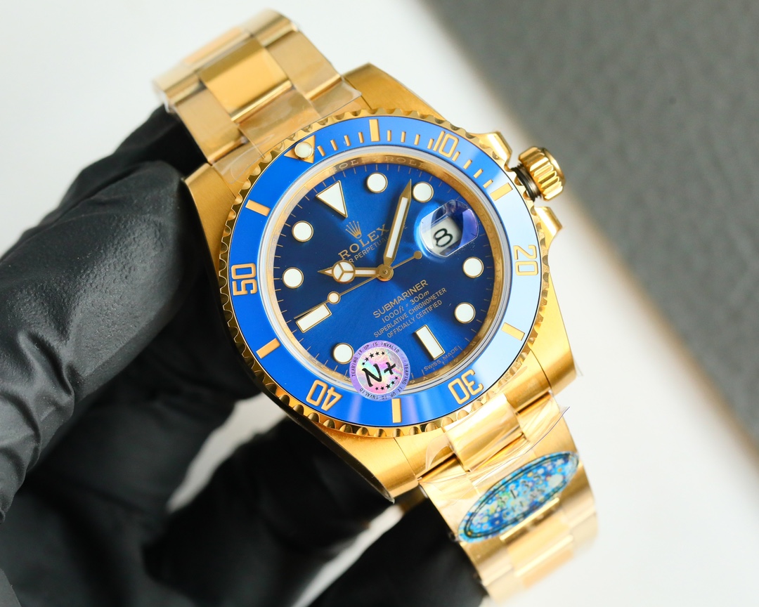 Rolex Submariner Date 40 Dial Yellow Gold Watch