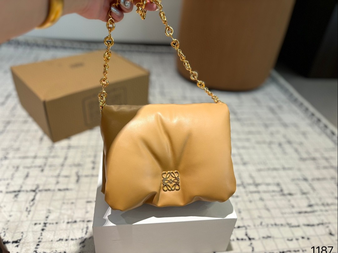 High Quality Loewe Mini Goya Puffer bag in shiny nappa lambskin Handbag