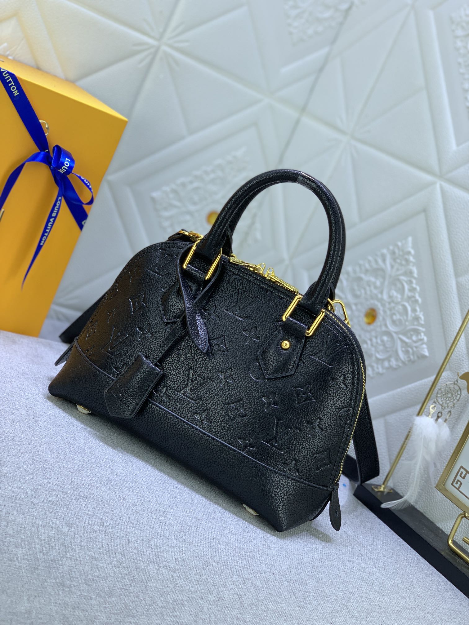 LV NEO ALMA PM Empreinte bag