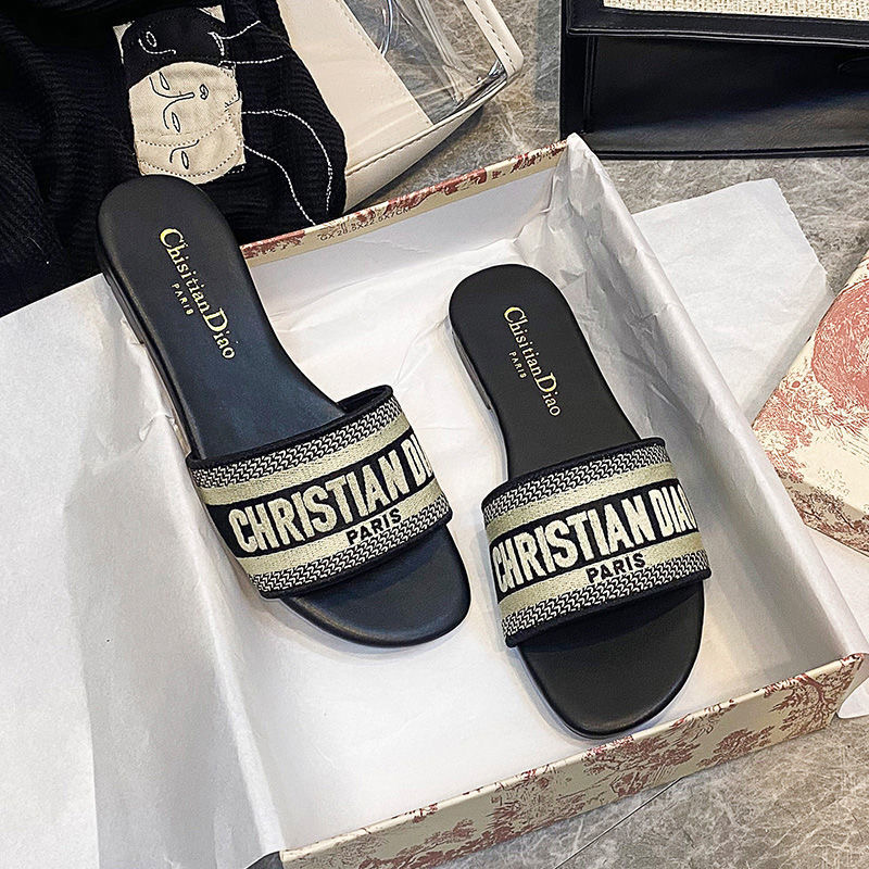 Embroidered Dior monogram flip-flops with beach sandals