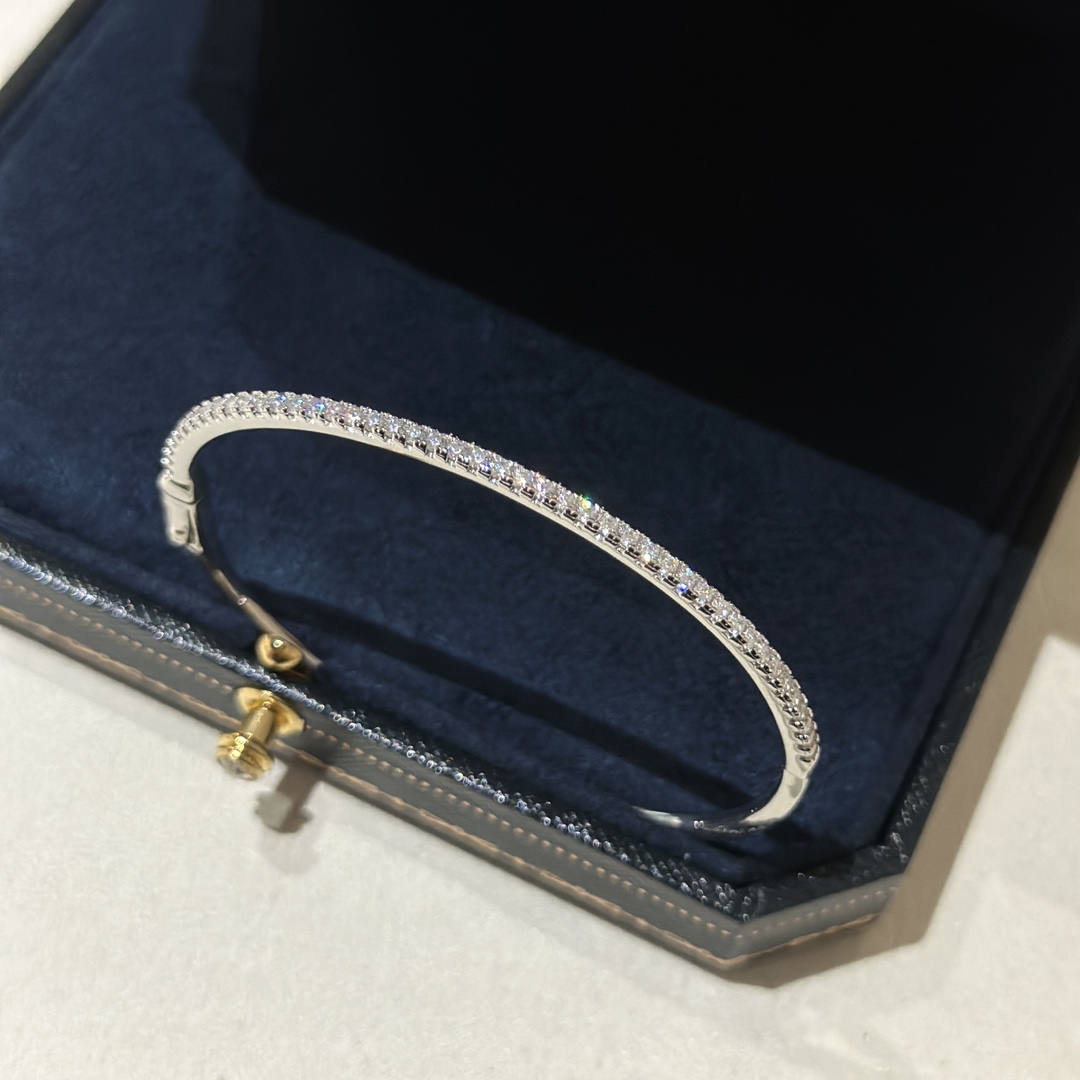 De Beers Diamond Bracelet