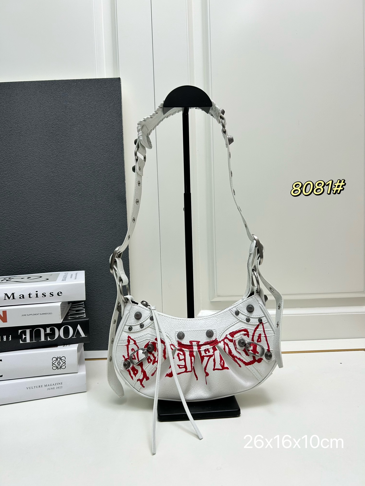 Balenciaga Le Cagole armpit