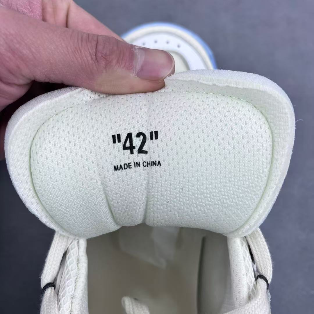 Off-White Odsy-1000 Chunky Arrow