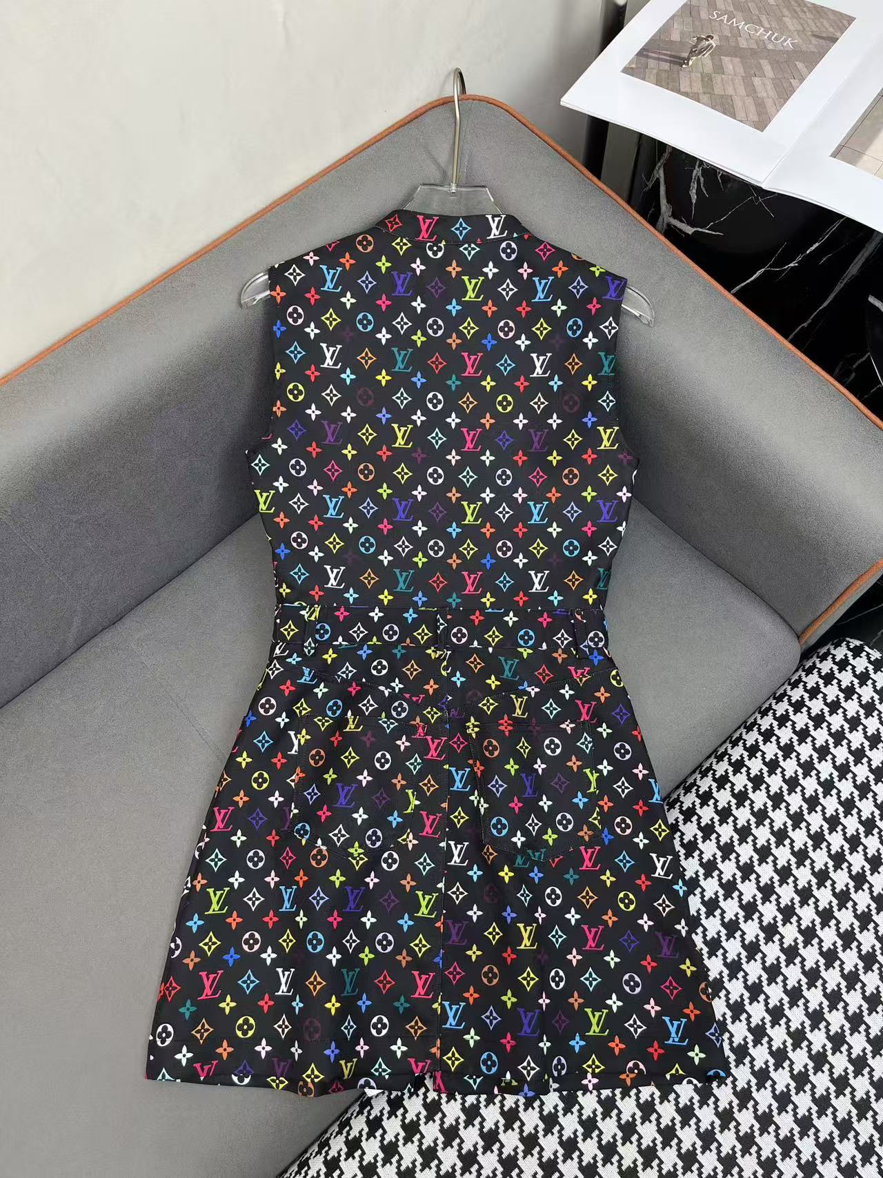 LV 2025 new sleeveless dress