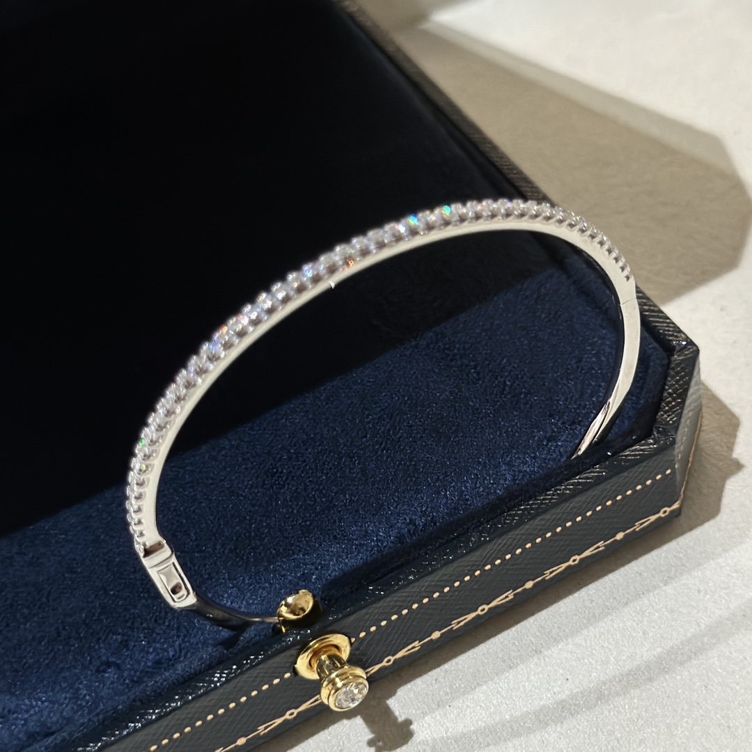 De Beers Diamond Bracelet
