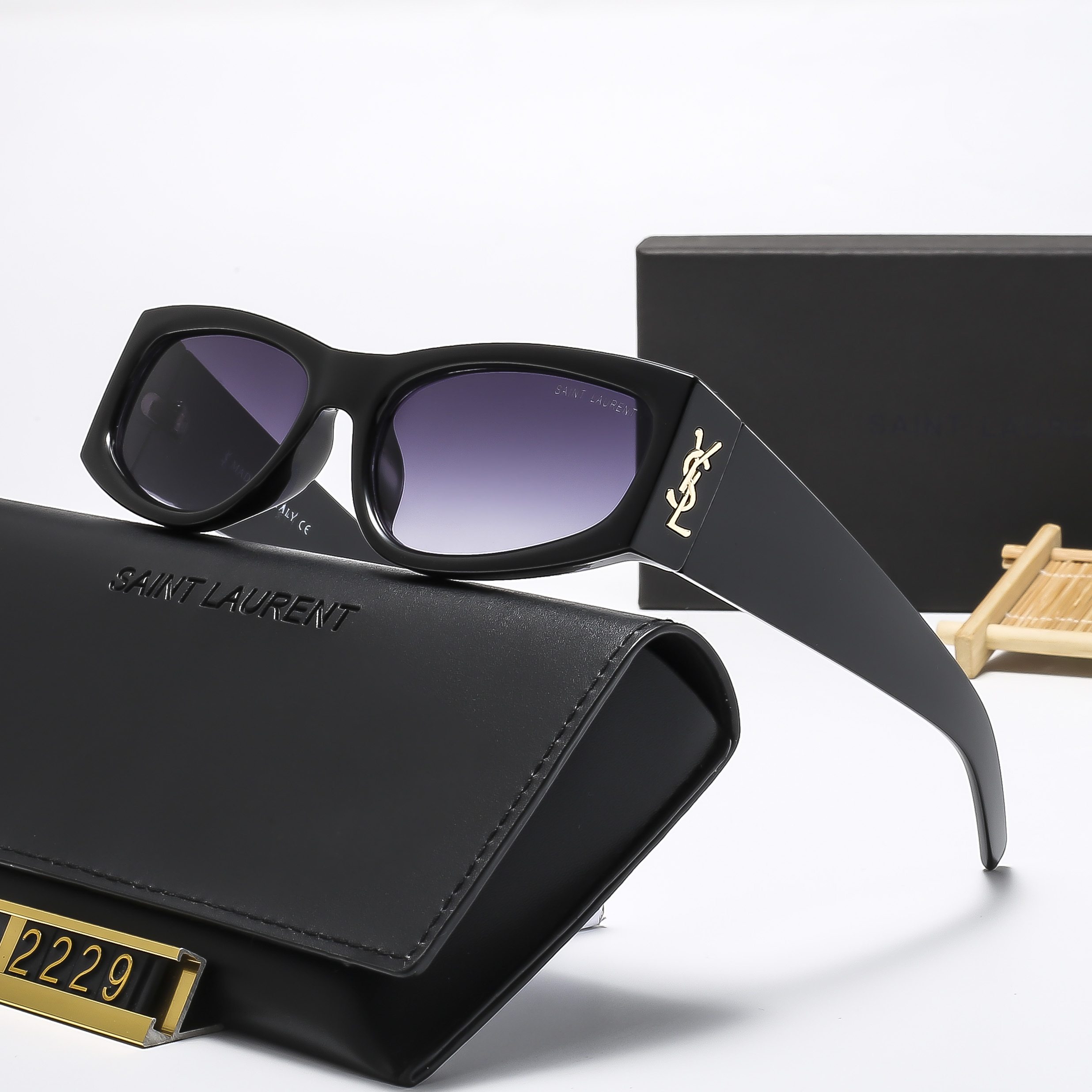 New European and American Square Frame Sunglasses Women's Wide Leg Sunglasses Personalized Decoration