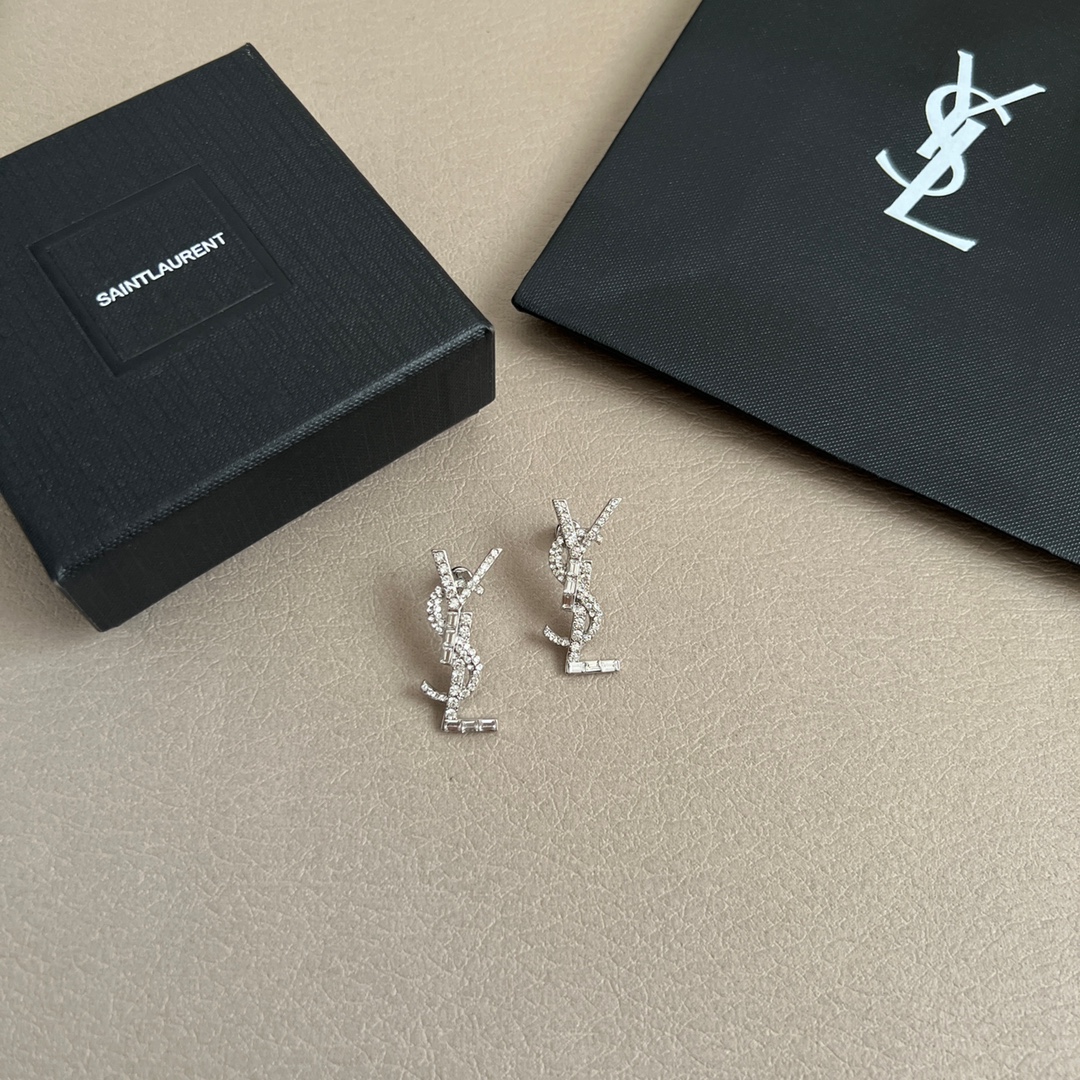 Earrings earrings letter style 2025 hot style high-end light luxury design for women