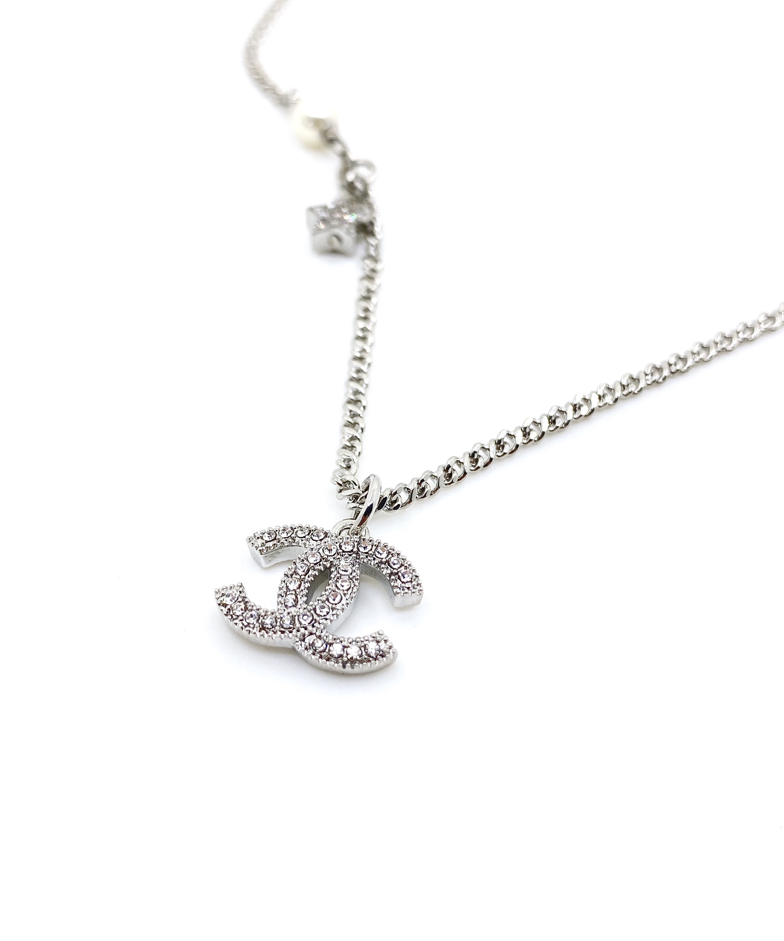 Chanel necklace women's classic clavicle chain pearl high-end design