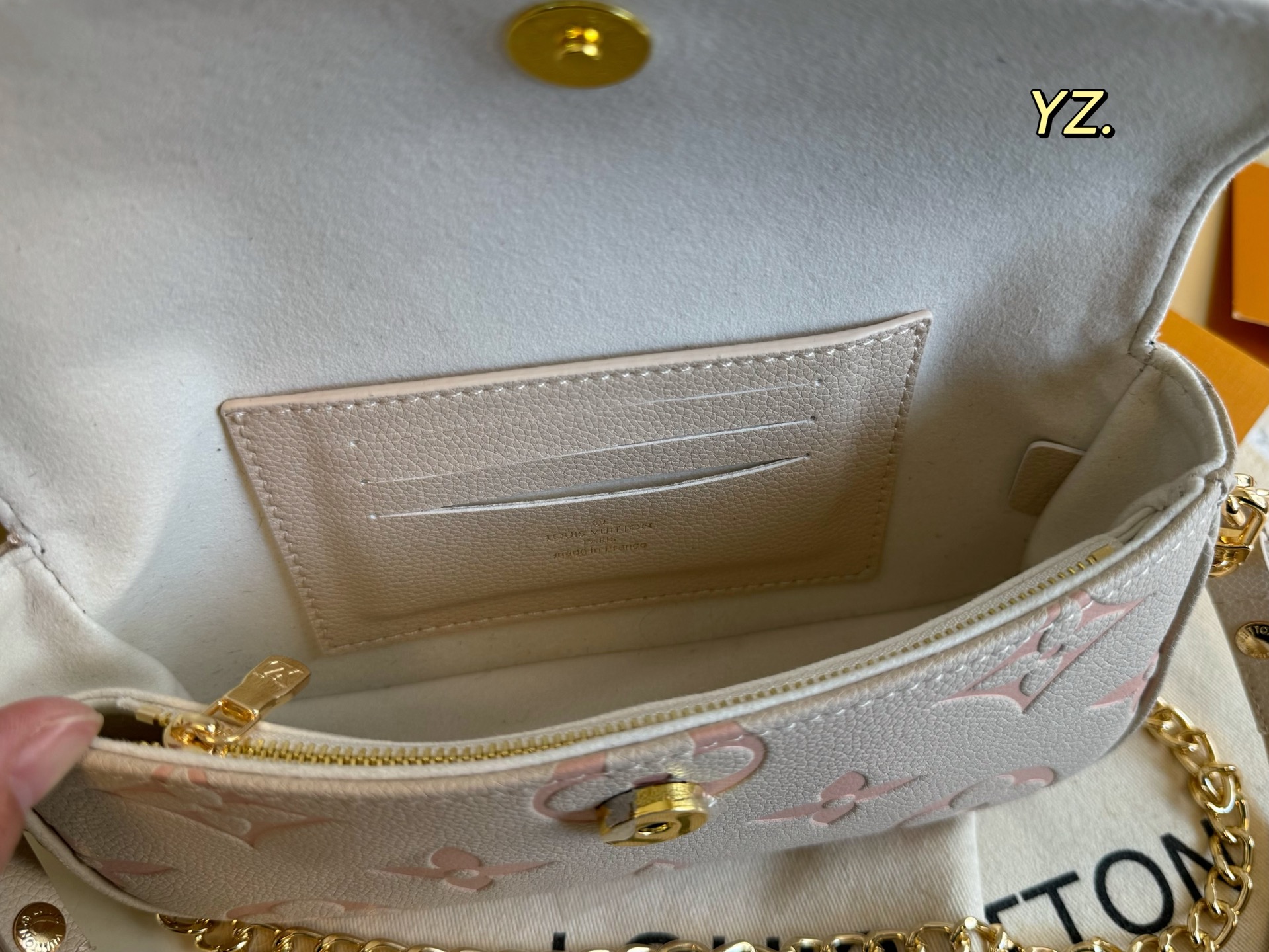 Louis Vuitton embossed mahjong bag armpit bag