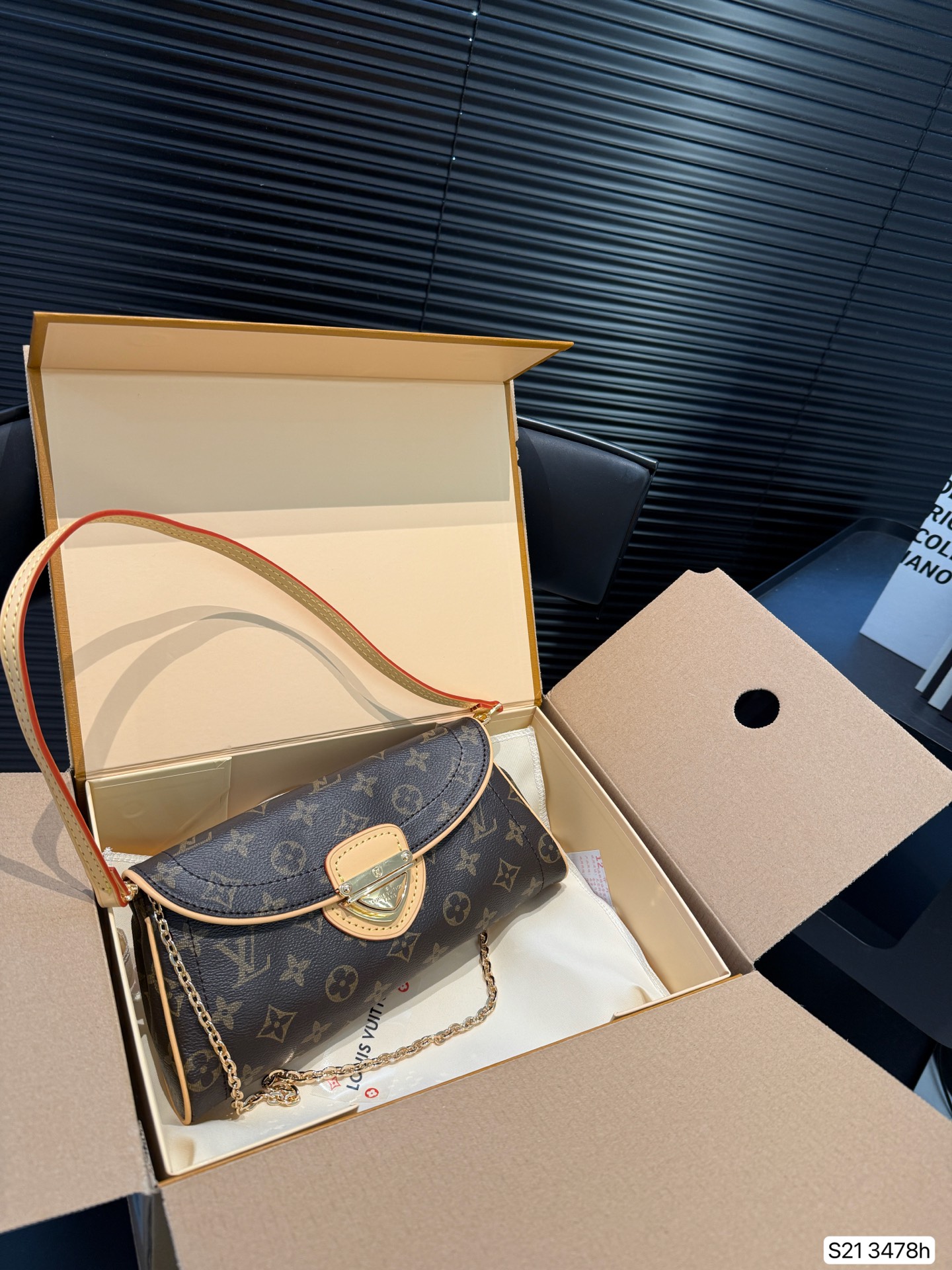 LV armpit bag crossbody bag