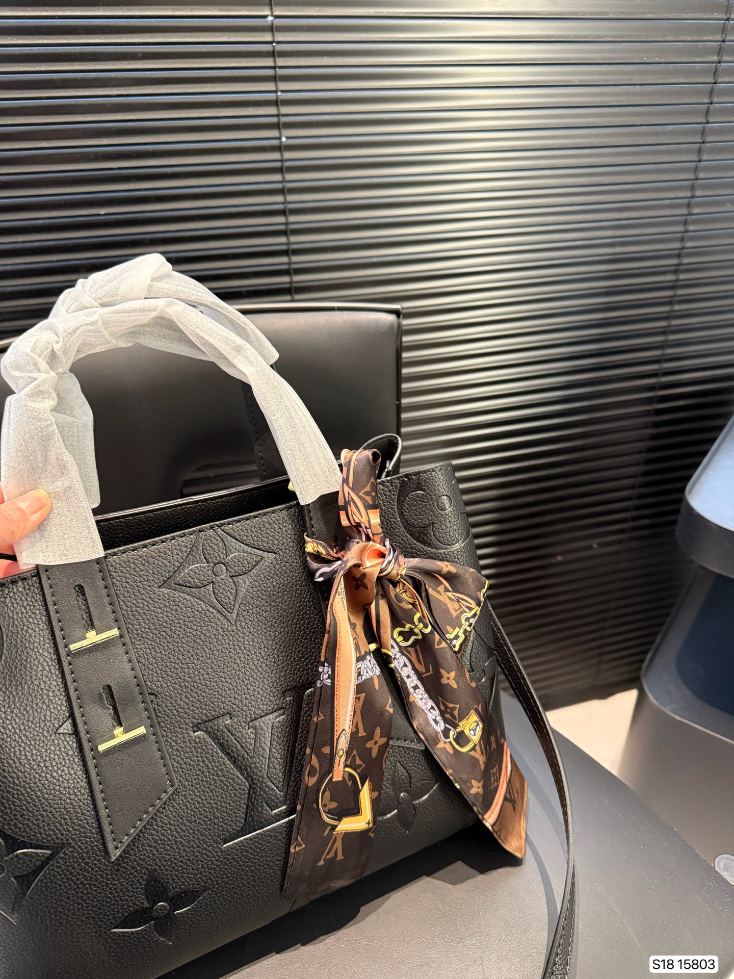 Louis Vuitton Tote Bag Hand Shoulder Crossbody Bag