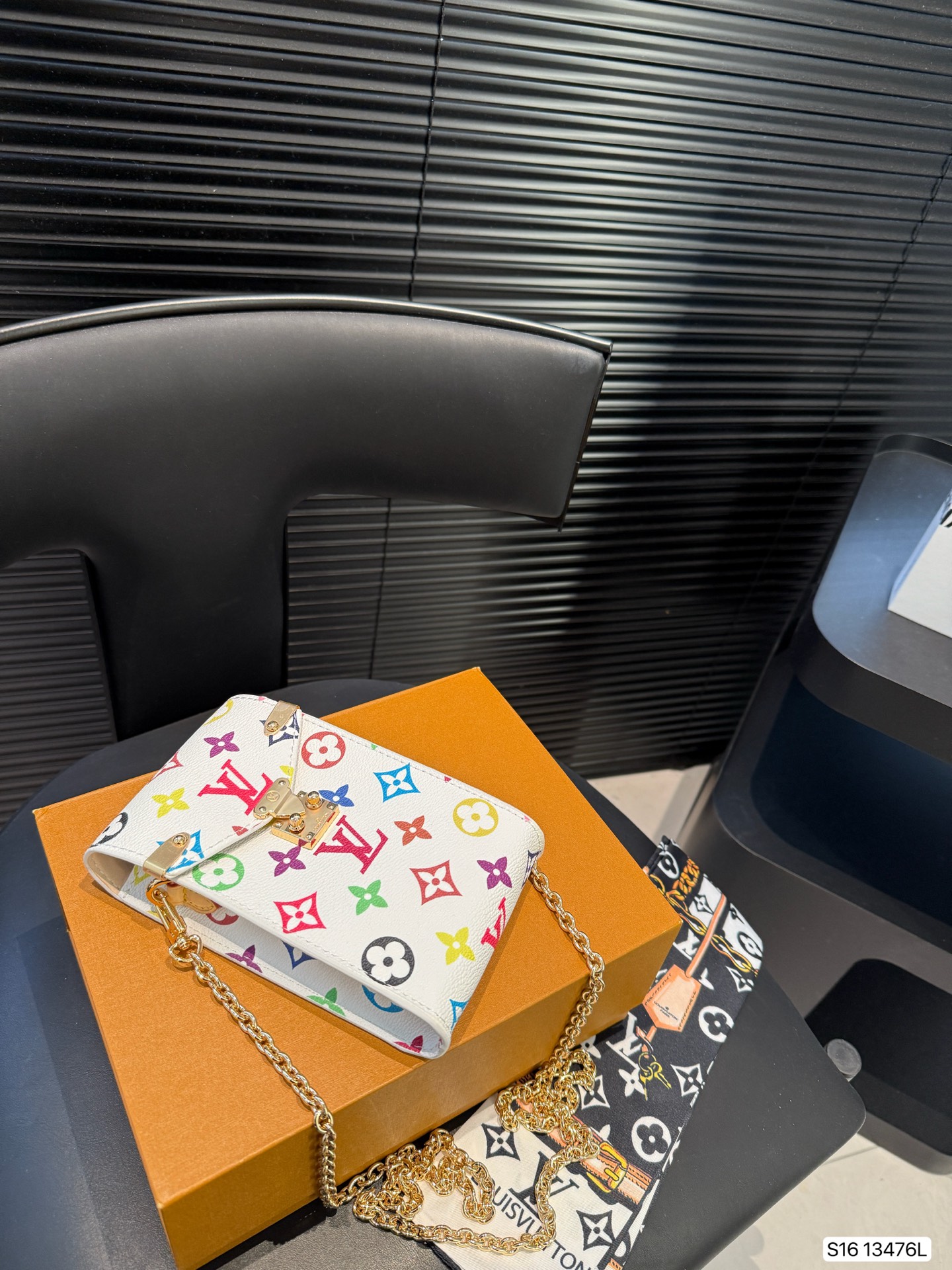 LV mobile phone bag old flower new style