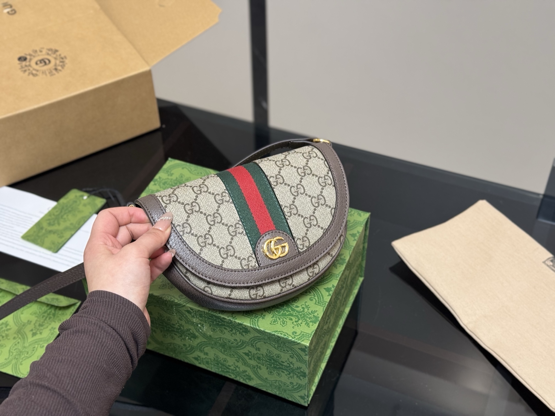 Gucci ophidia classic saddle bag
