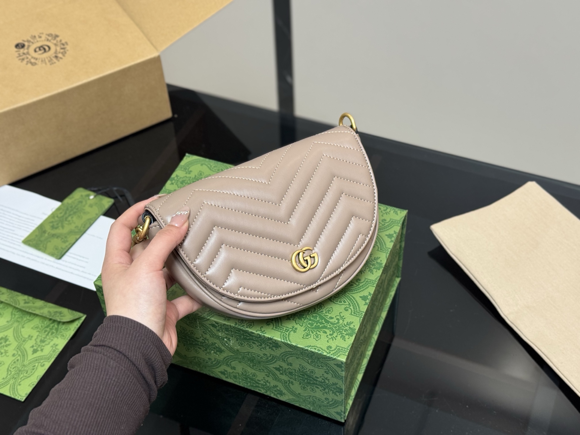 Gucci Marmon saddle bag classic color