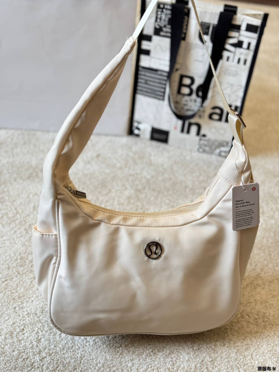 lululemon shoulder bag waterproof fabric