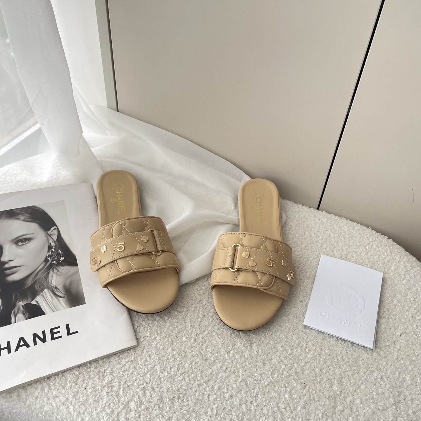 CHANEL new love letter mops for early summer
