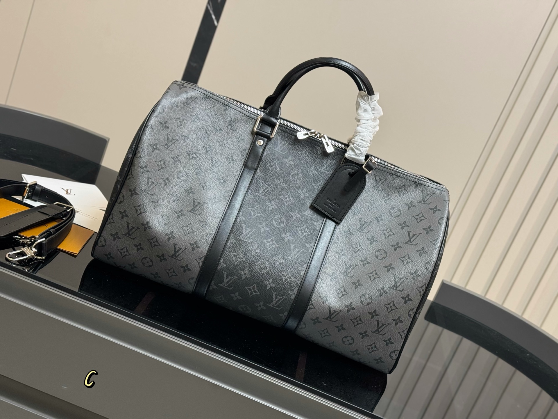 LV super cool Keepall travel bag