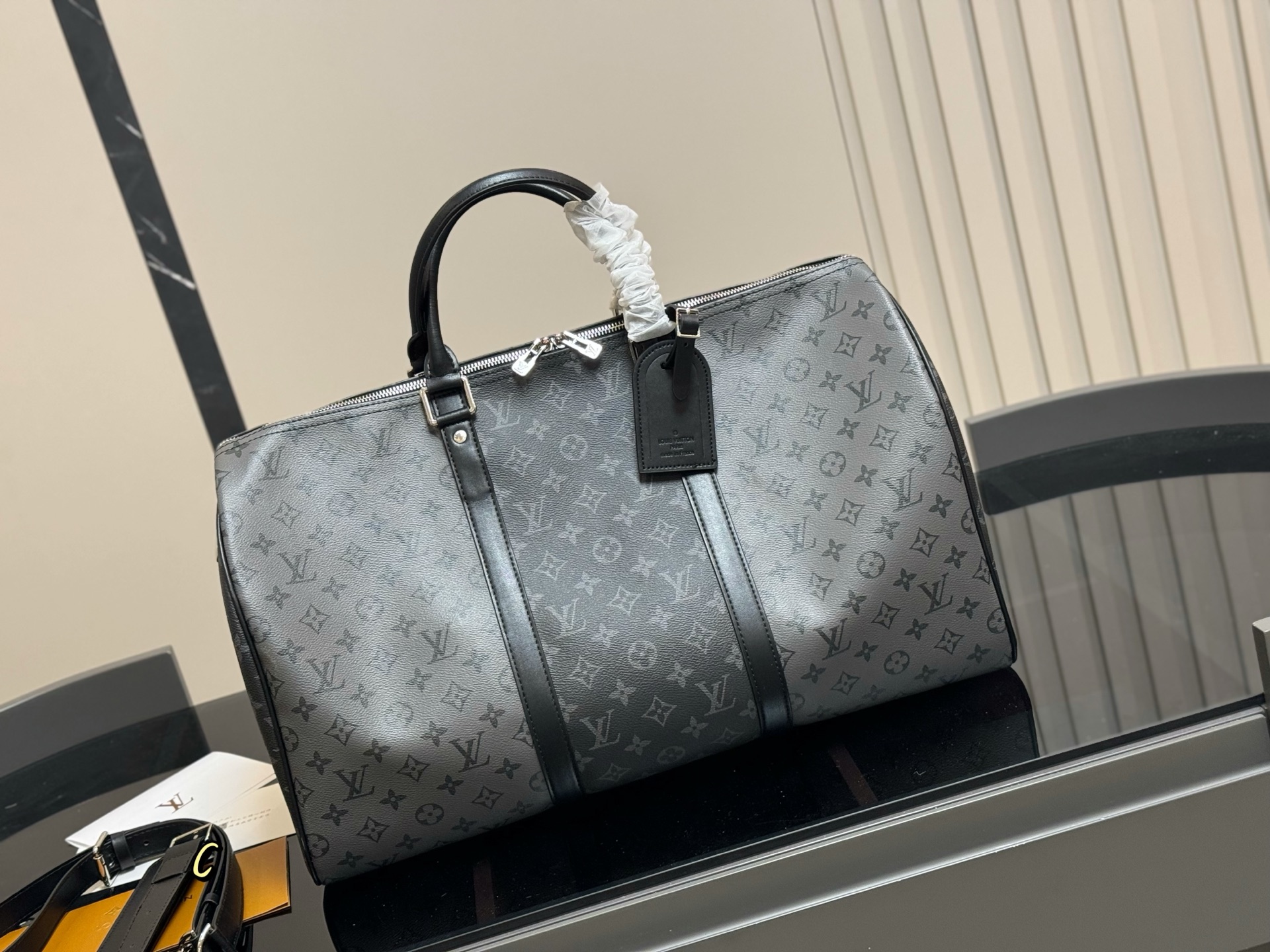 LV super cool Keepall travel bag